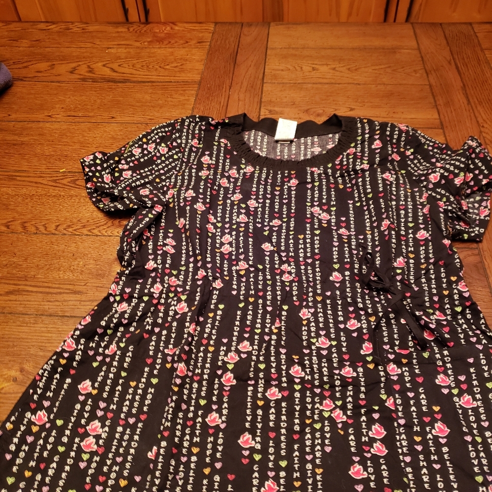 Scrub tops - Picture 11 of 16